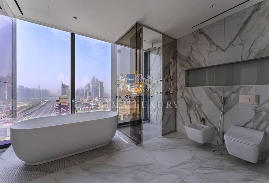 Luxury 4BR | Vacant | High Floor - Image 11