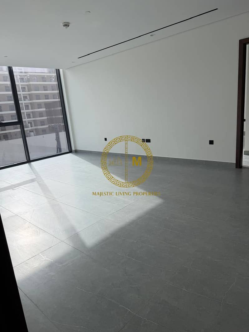 Spacious 2-Bedroom in Arista One | Jumeirah Garden City | Modern