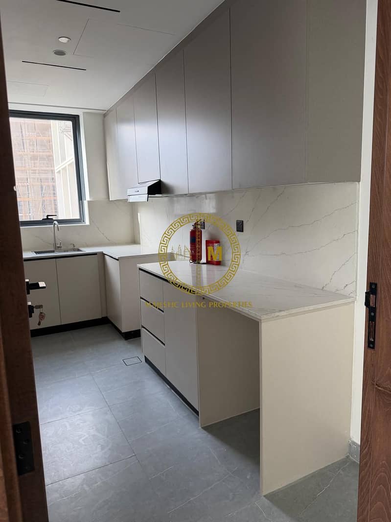 Spacious 2-Bedroom in Arista One | Jumeirah Garden City | Modern - Image 8