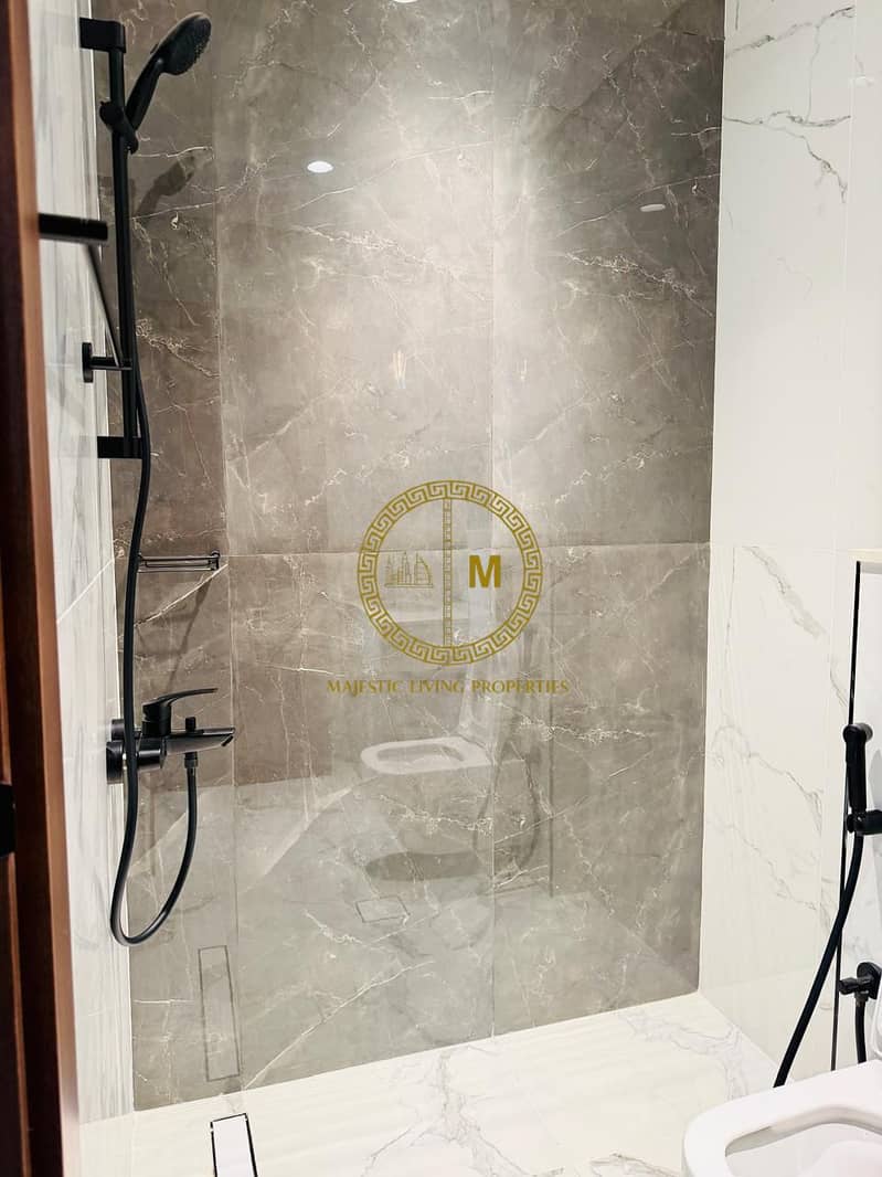 Spacious 2-Bedroom in Arista One | Jumeirah Garden City | Modern - Image 9