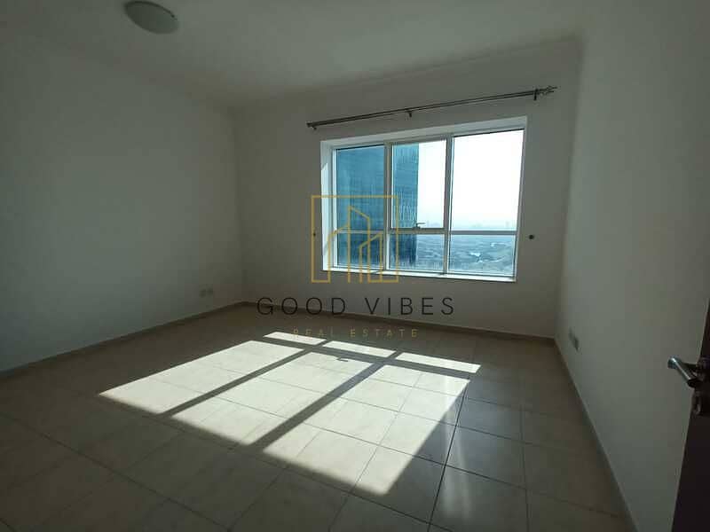 High Floor | Lake View | Near Metro Station