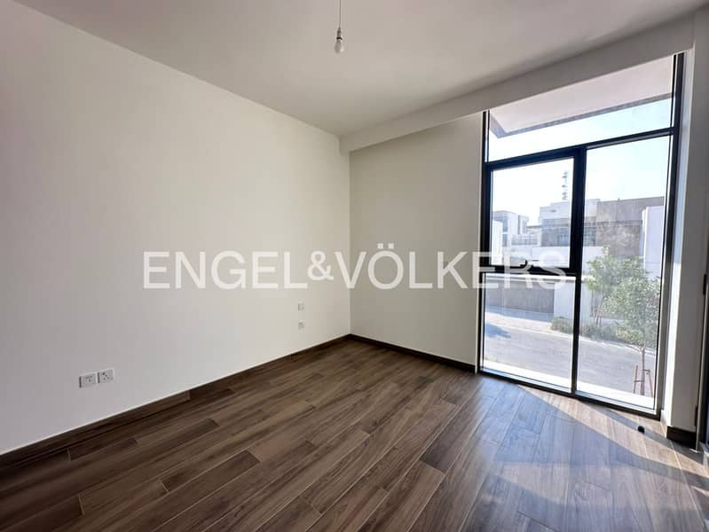 Single Row | Elevated Location | Type E - Image 17