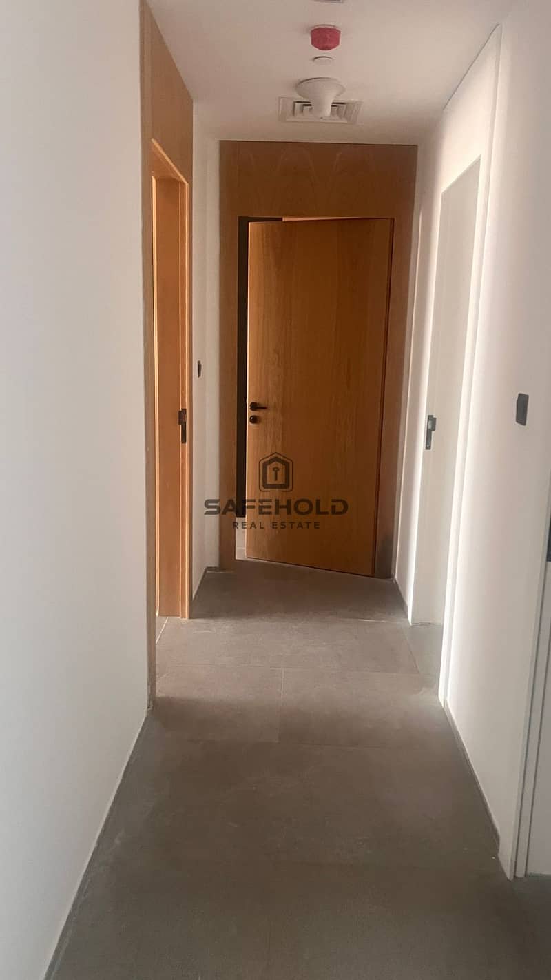 Spacious 2BR with 2 Bathrooms | Huge Layout | Prime Location - Image 13