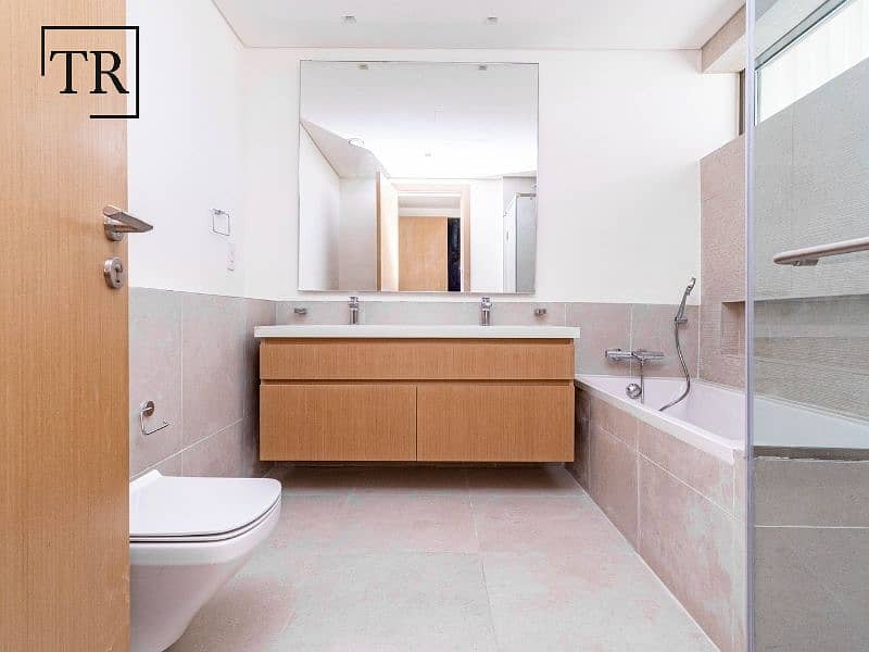 Community Views | Maids Ensuite | Spacious Layout - Image 22