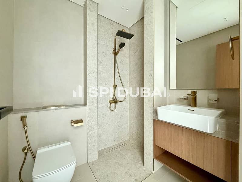 HIGH FLOOR / SPACIOUS UNIT / READY TO MOVE - Image 8