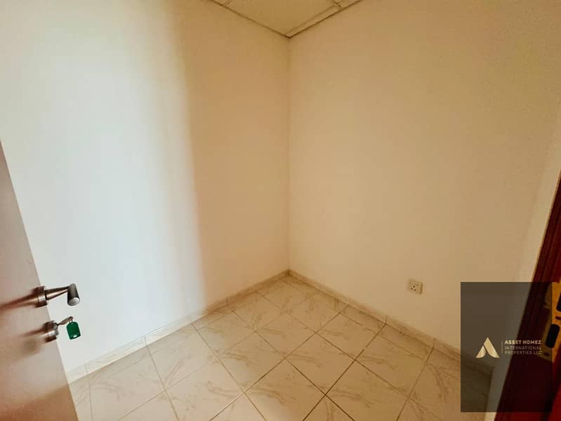 Chiller Free | 3Bhk+ Maids | High Floor - Image 12