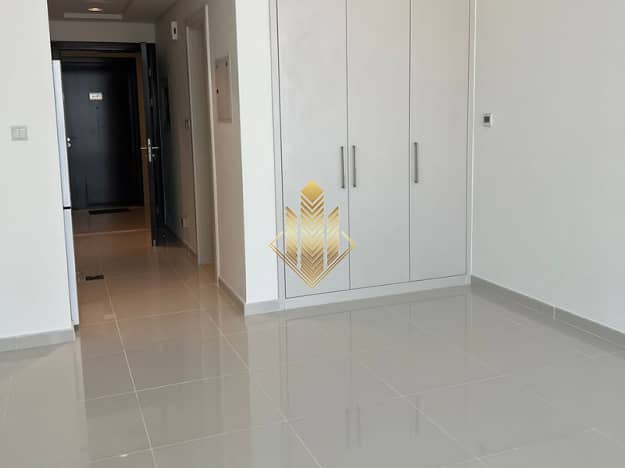 Chic and Cozy Studio | High Floor | Stunning View