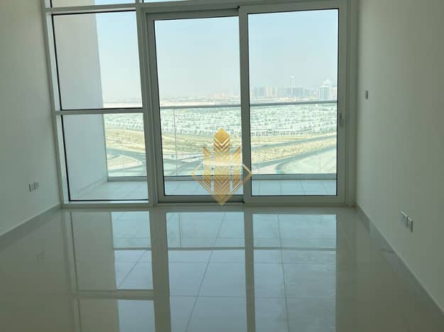 Chic and Cozy Studio | High Floor | Stunning View - Image 7