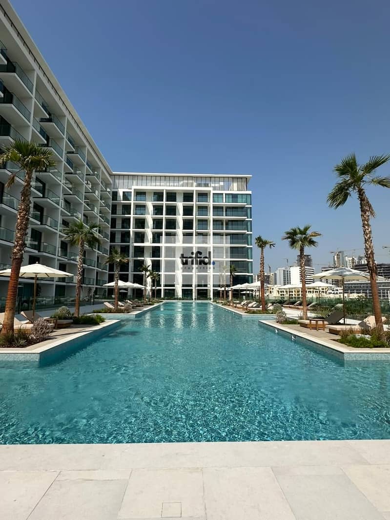 SPACIOUS LAYOUT | READY TO MOVE | GREAT LOCATION