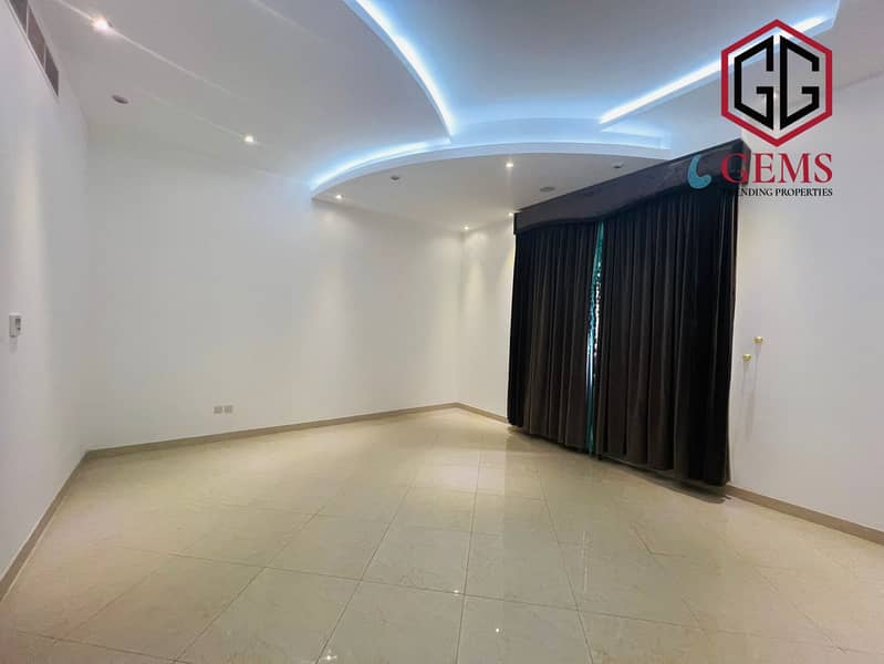 SPACIOUS | ELEGANT | SERVANT BLOCK | HUGE GARDEN - Image 11