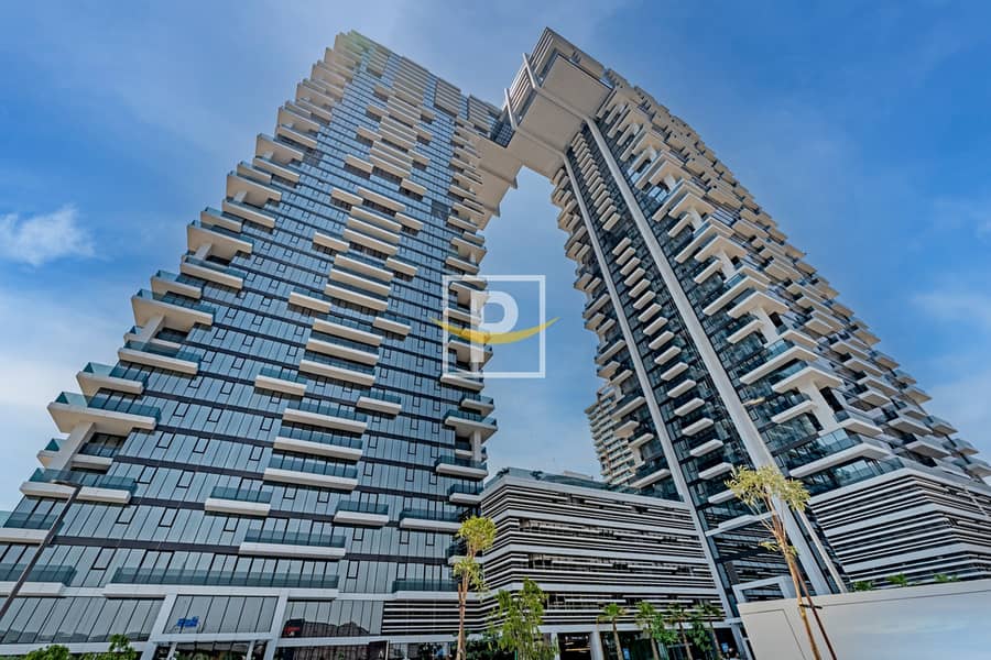 Luxury Apartment in The Heart of Dubai | Book Now - Image 18