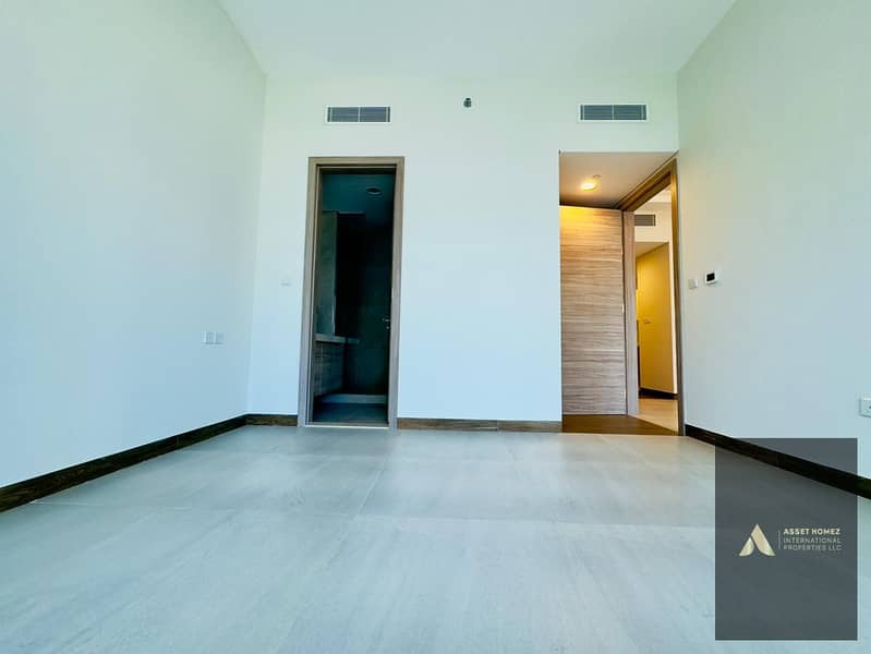 Modern And Spacious 1BHK in SOL, Exclusive Deal - Image 6