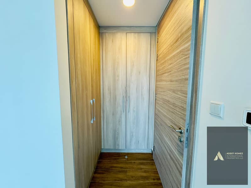 Modern And Spacious 1BHK in SOL, Exclusive Deal - Image 9