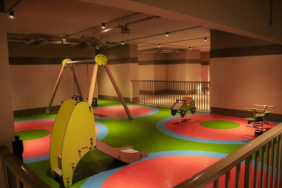 Elite Downtown // Furnished Studio with Balcony For Rent - Image 8