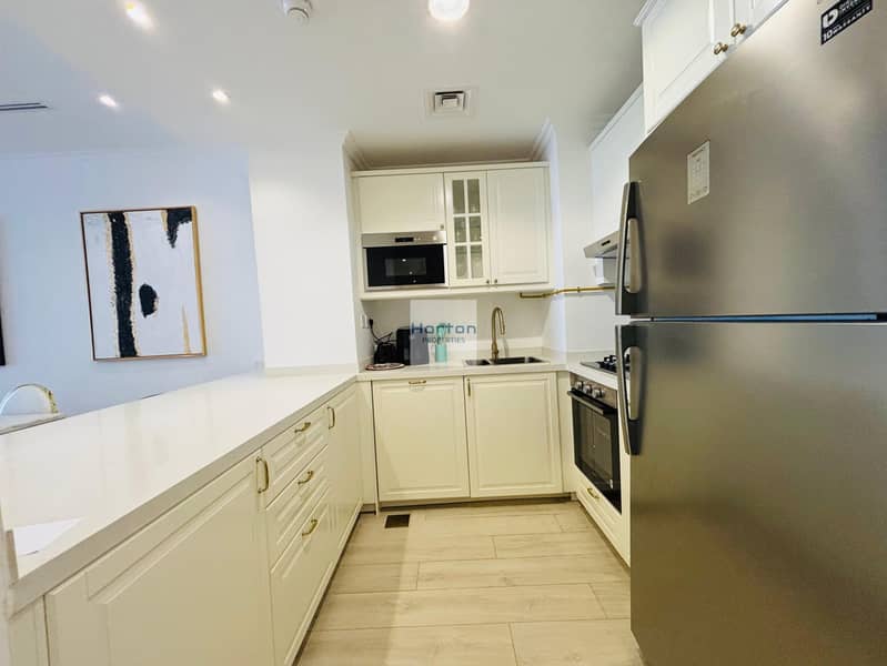 FURNISHED I SMART HOME I POOL VIEW