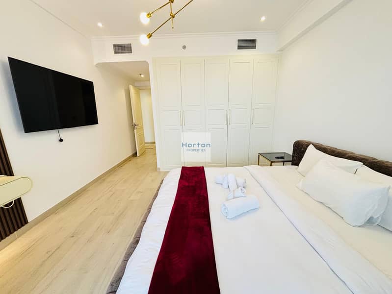 FURNISHED I SMART HOME I POOL VIEW - Image 12