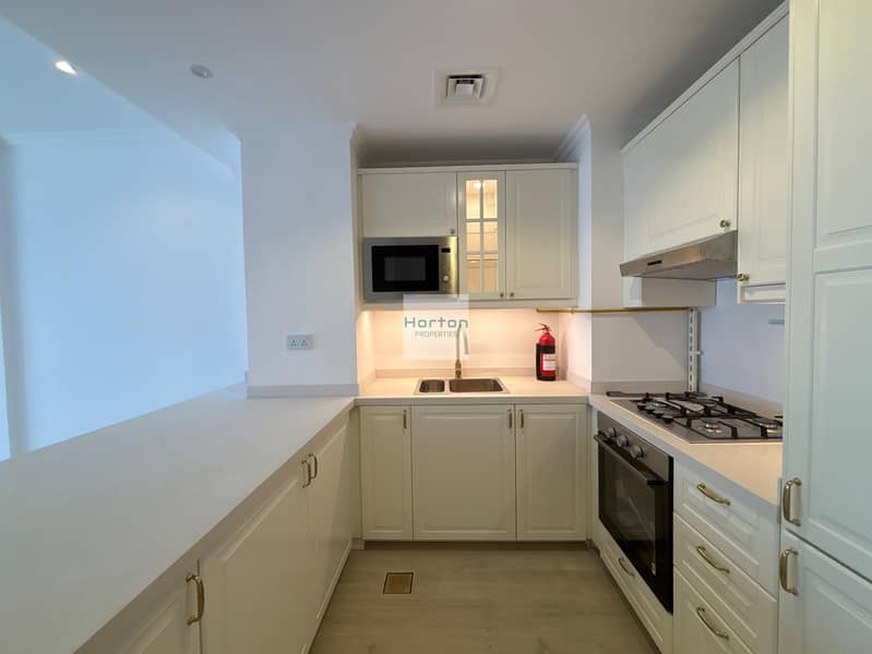 BRAND NEW I SEPARATE WASHING AREA I NEAR 5 STAR