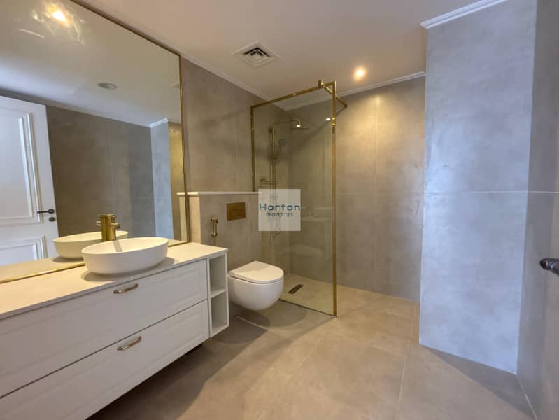 BRAND NEW I SEPARATE WASHING AREA I NEAR 5 STAR - Image 9