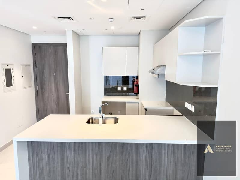 Spacious 1BHK, Burj Views, Great Location