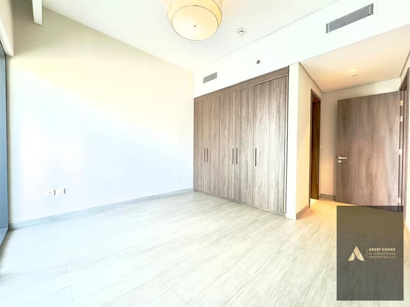 Spacious 1BHK, Burj Views, Great Location - Image 6
