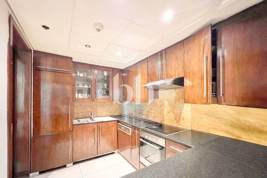 Sunset View | Vacant on Transfer | Huge Balcony