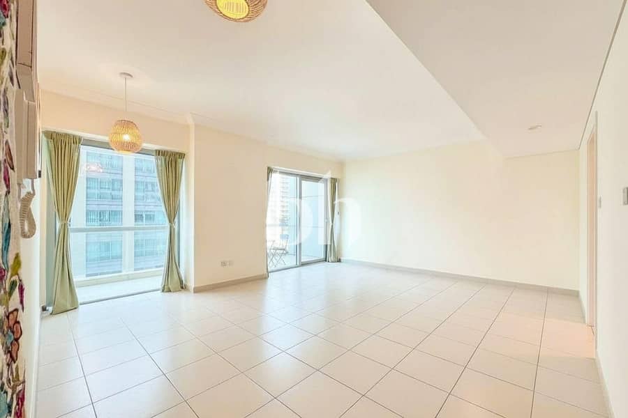 Sunset View | Vacant on Transfer | Huge Balcony