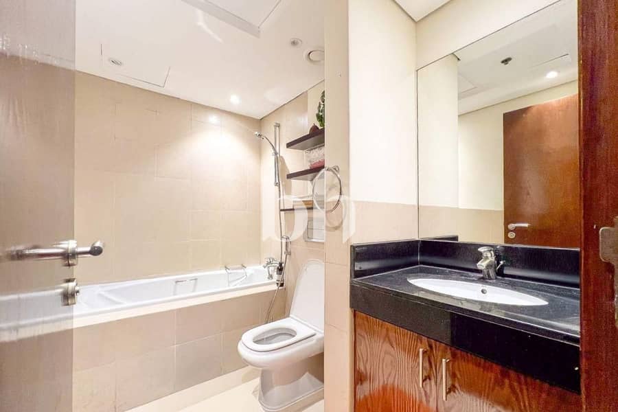 Sunset View | Vacant on Transfer | Huge Balcony - Image 11