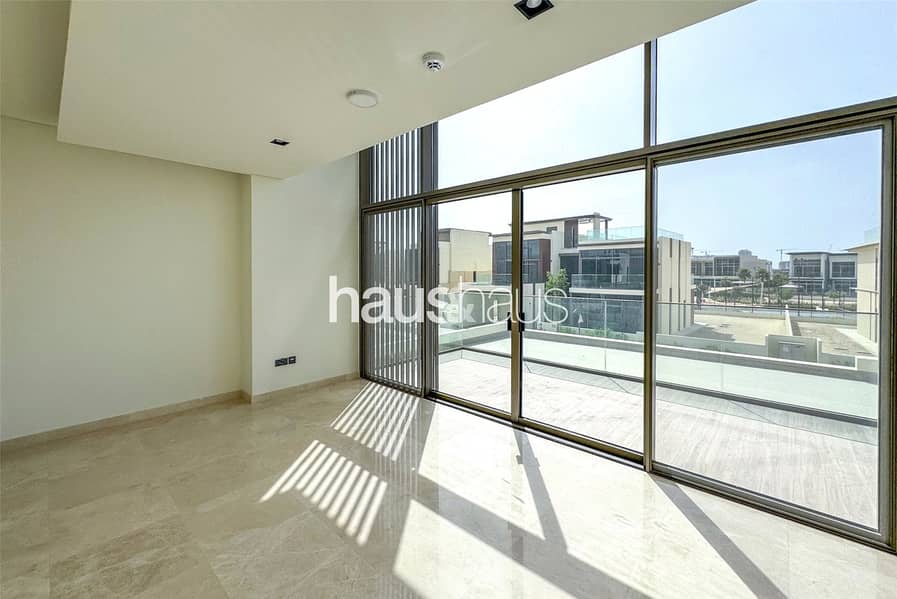 Private Pool | Internal Location | Type D1 - Image 25