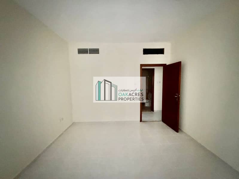 Walkable From metro 2 BHK With Maid Room Kabayan sharing Allowed