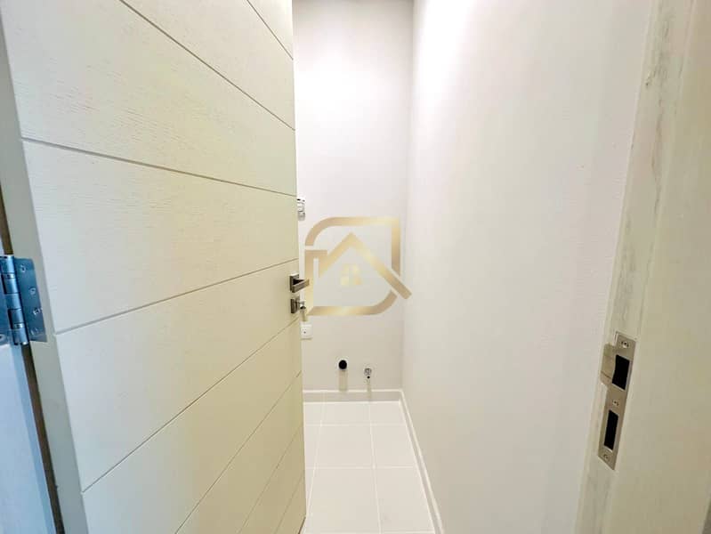 3 bed | Coveted Lifestyle | Convenient Living - Image 12