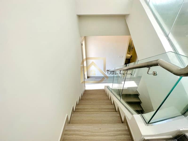 3 bed | Coveted Lifestyle | Convenient Living - Image 14