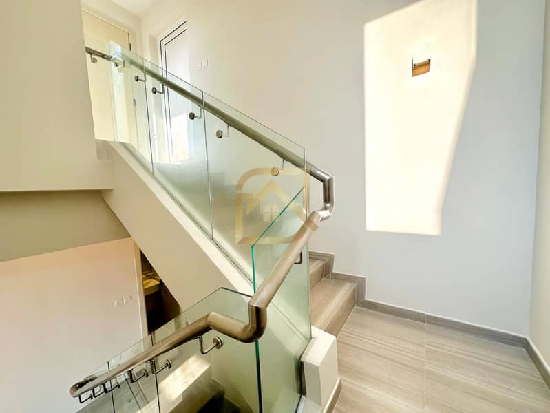 3 bed | Coveted Lifestyle | Convenient Living - Image 15