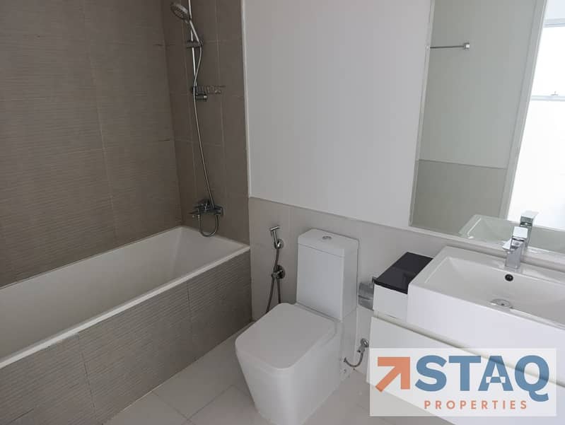 PRIME LOCATION | AFFORDABLE PRICE | READY TO MOVE - Image 8