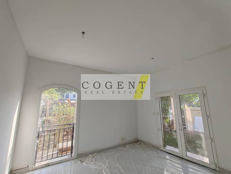 RARE GEM IN HIGHLY POPULAR MOTOR CITY COMMUNITY - BE QUICK!