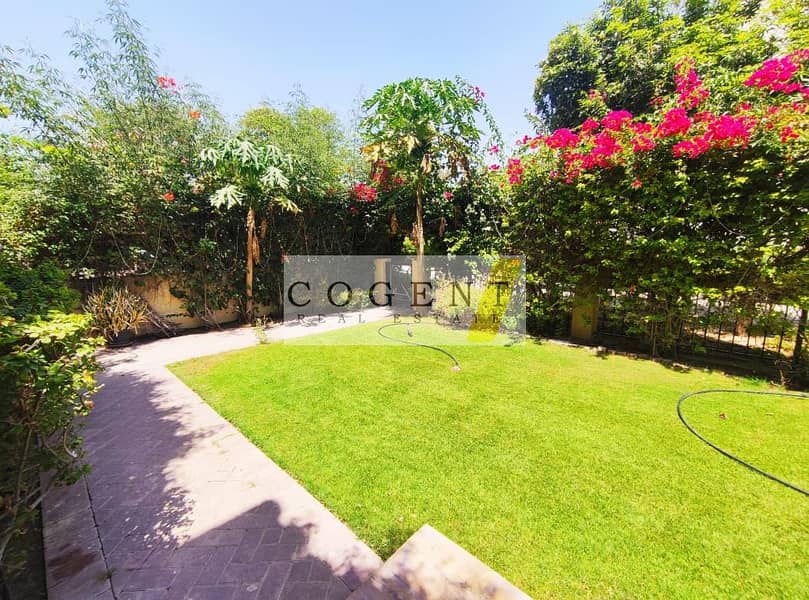 RARE GEM IN HIGHLY POPULAR MOTOR CITY COMMUNITY - BE QUICK! - Image 13