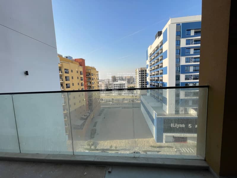 Premium 1BR Apartment with Balcony|Prime Location - Image 14