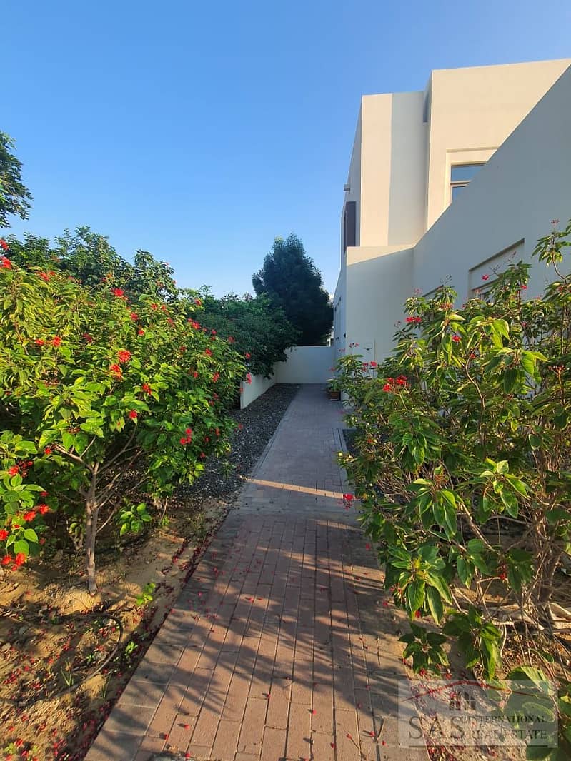 Type H | Study & Maid’s Room Included | Corner Unit | Excellent Location