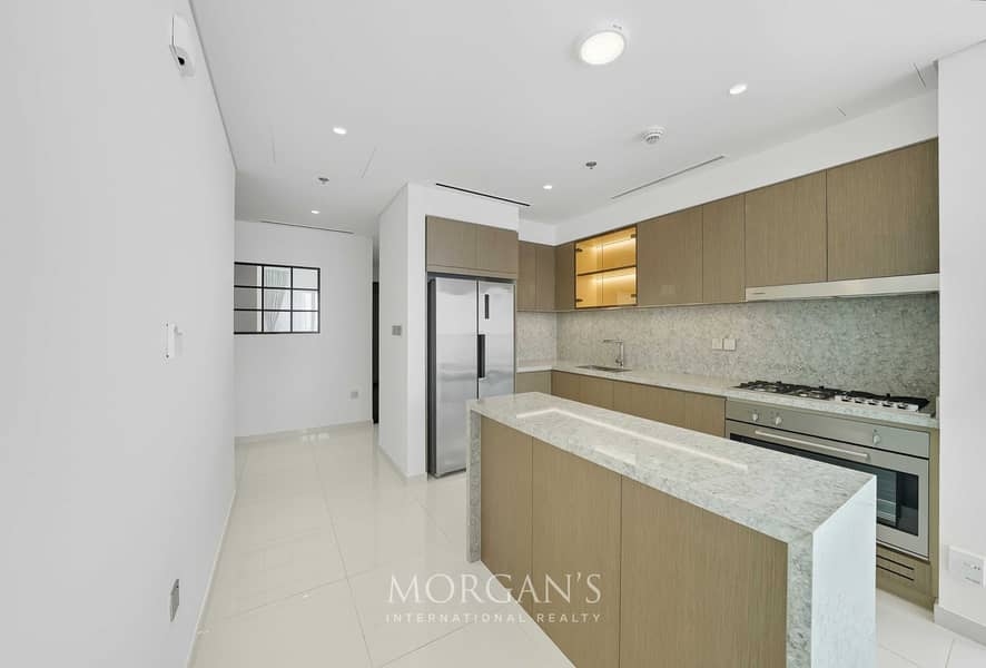Brand New | Palm View | Spacious Layout - Image 11