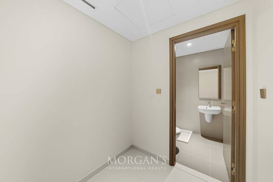 Brand New | Palm View | Spacious Layout - Image 20