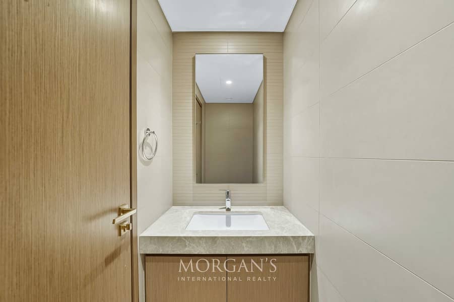 Brand New | Palm View | Spacious Layout - Image 23