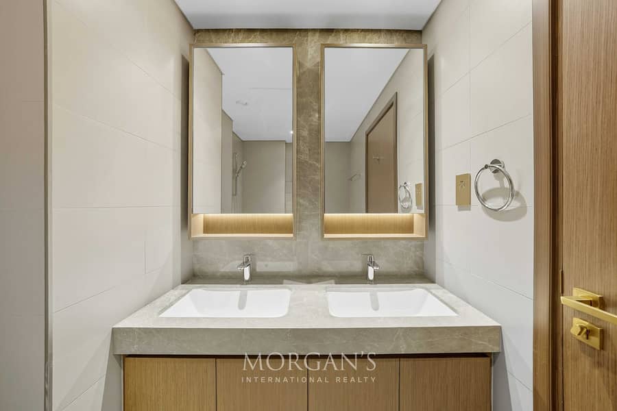 Brand New | Palm View | Spacious Layout - Image 24