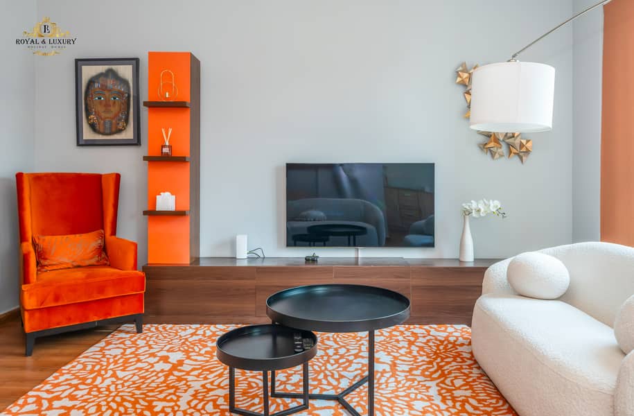 Move In Today: Waterfront View - All Bills Inclusive