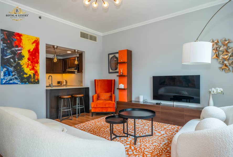 Move In Today: Waterfront View - All Bills Inclusive