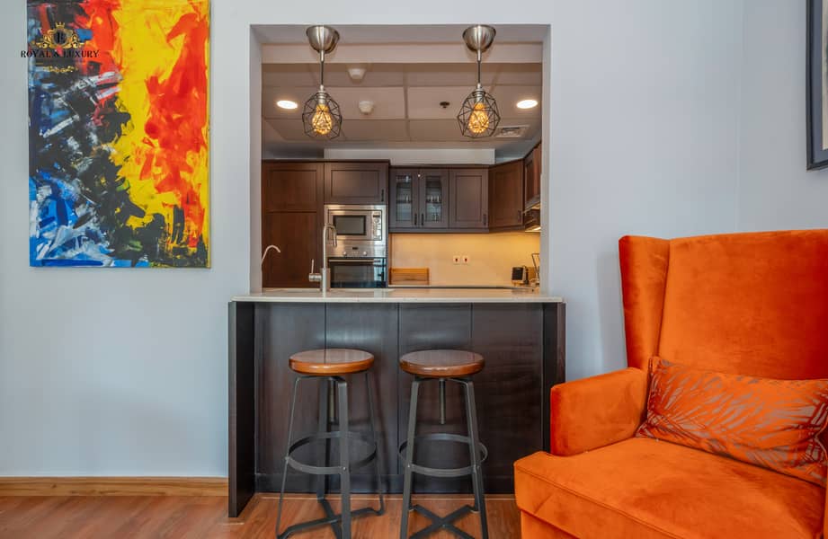 Move In Today: Waterfront View - All Bills Inclusive - Image 7