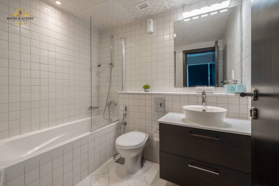 Move In Today: Waterfront View - All Bills Inclusive - Image 27