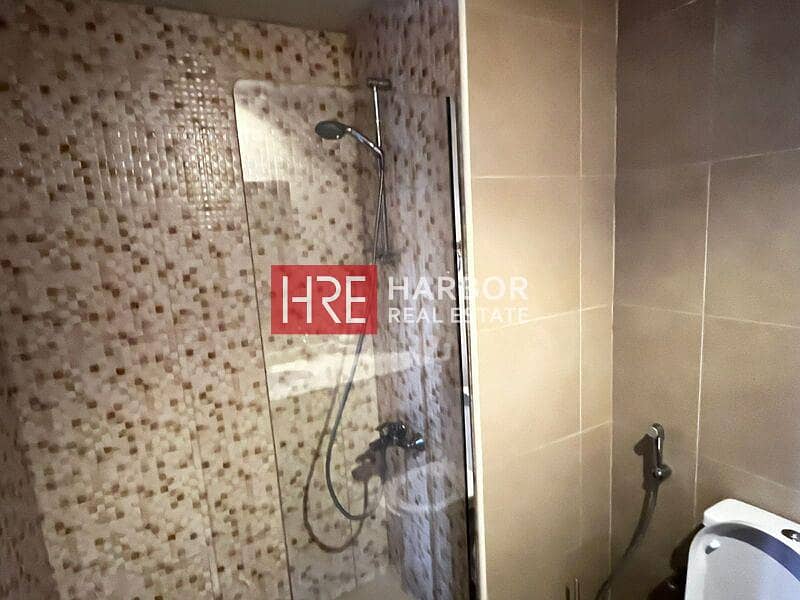 Elegant | Fully Furnished | Ideal Investment - Image 13