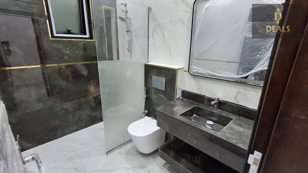 6 7a63ae18-6c3d-4e82-8519-4bb7cad3b7e7. jpeg