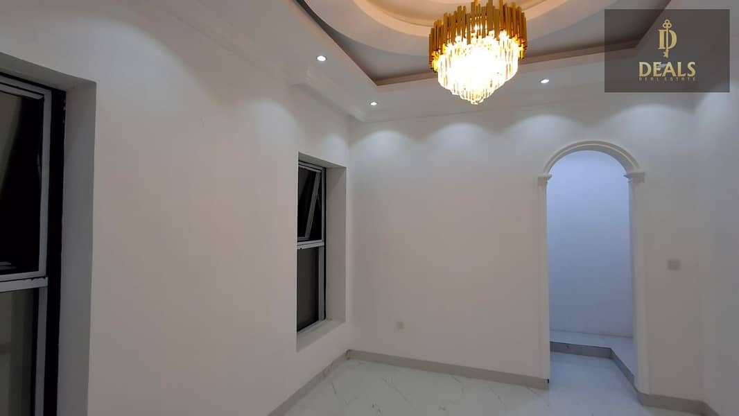 8 7feca75e-09d8-463f-9949-c64e3140e90c. jpeg