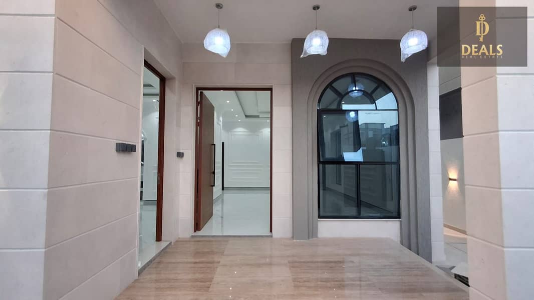 14 792a3af0-6f5f-4653-9a20-ee16c050dc96. jpeg