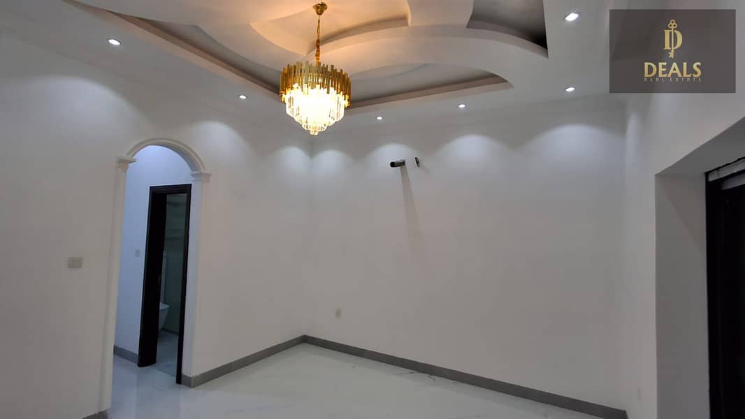 29 c768e64c-ff02-47c1-853a-f2b8d8e8a39c. jpeg